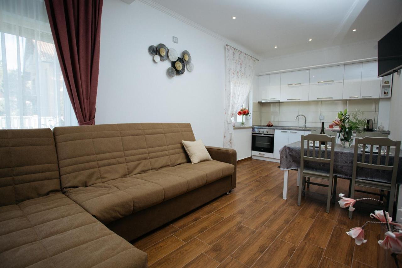 Apartmani Mikic Palić Exteriör bild