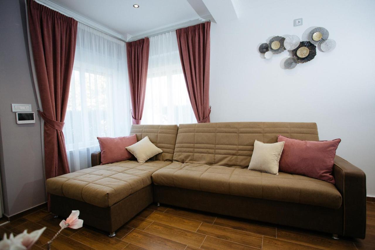 Apartmani Mikic Palić Exteriör bild