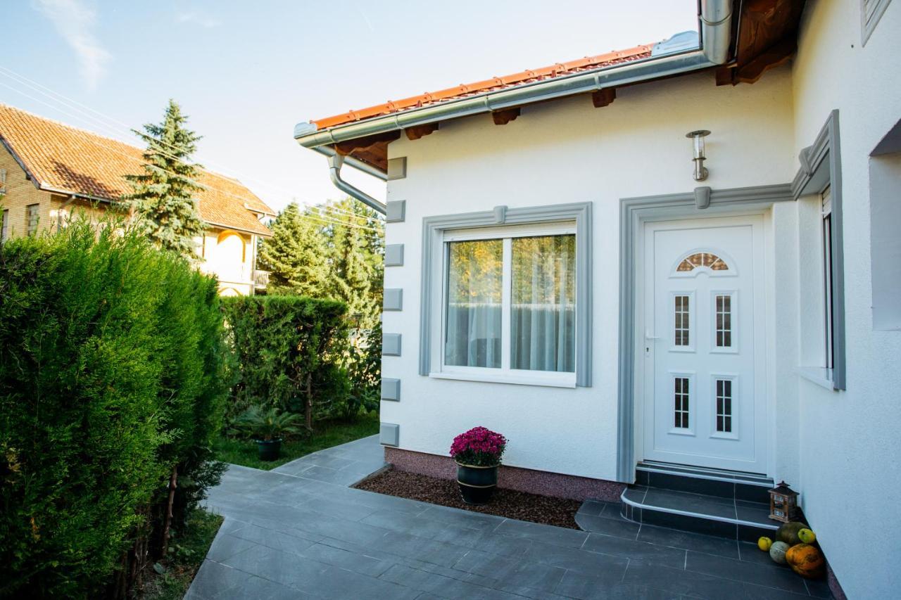 Apartmani Mikic Palić Exteriör bild