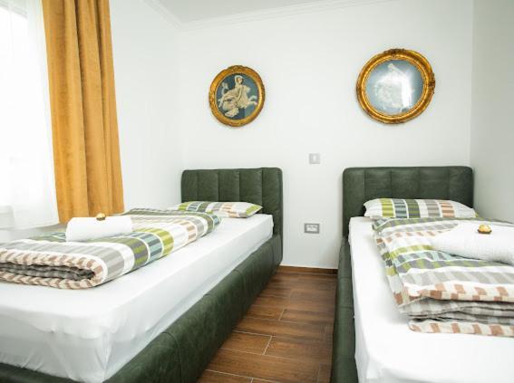 Apartmani Mikic Palić Exteriör bild